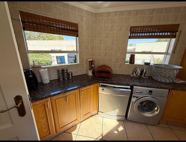 3 BEDROOM HOUSE TO LET IN VANDERBIJLPARK SE 4